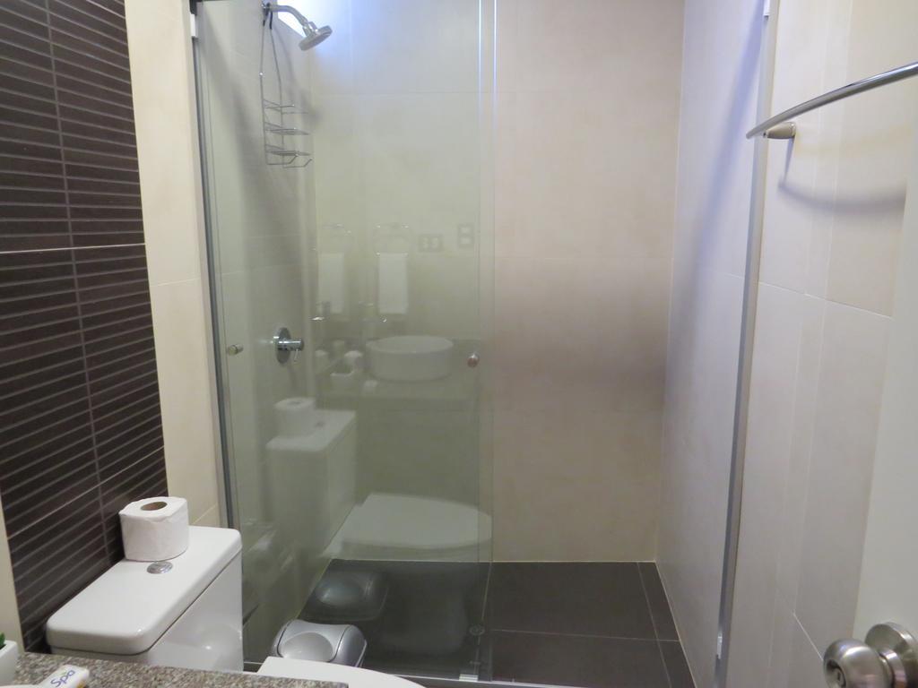 Spacious Apartment In Miraflores Lima Room photo