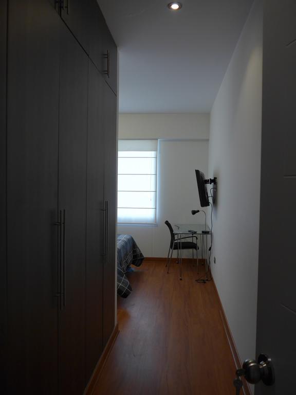 Spacious Apartment In Miraflores Lima Room photo